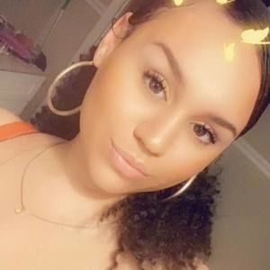 Meet your Posher, Cierra